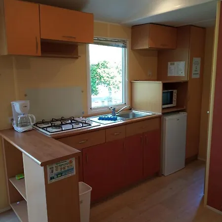 Camping Les Rives Du Ceou Saint-Chamarand
