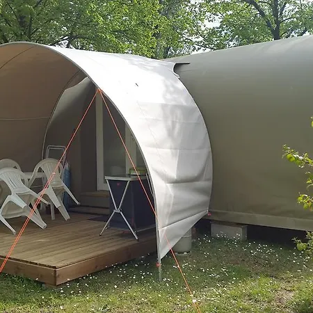 Camping Les Rives Du Ceou