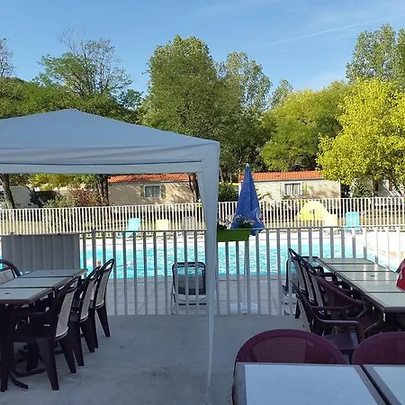 Camping Les Rives Du Ceou