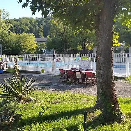 Camping Les Rives Du Ceou 3*