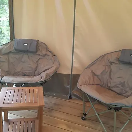 Les Rives Du Ceou Camping 3*