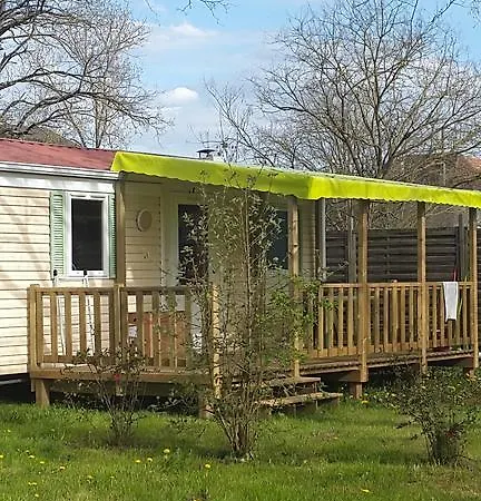 Campsite Les Rives Du Ceou Saint-Chamarand